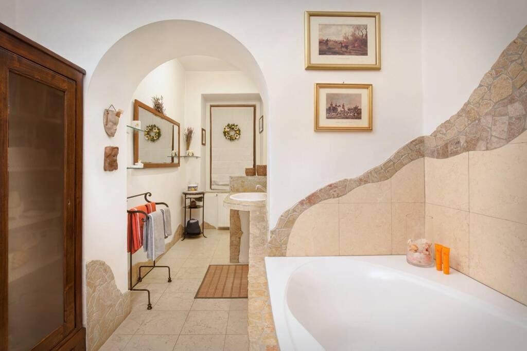 Apartment Casa Al Duomo-nel Cuore Storico Di Merano