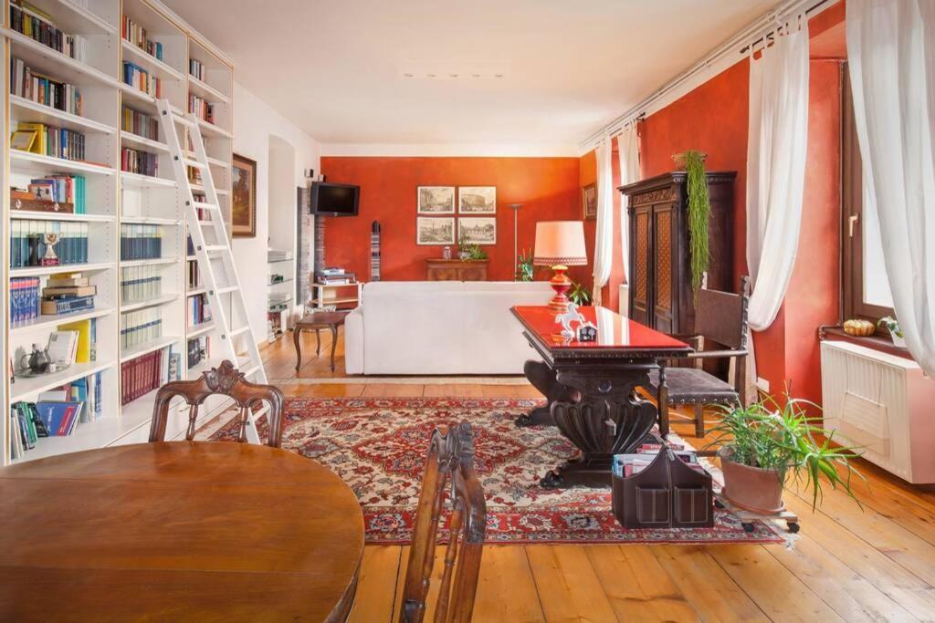Apartment Casa Al Duomo-nel Cuore Storico Di Merano